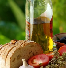 Оливковое масло - испанская кухня вместе с Бондюэль Оливковое масло
